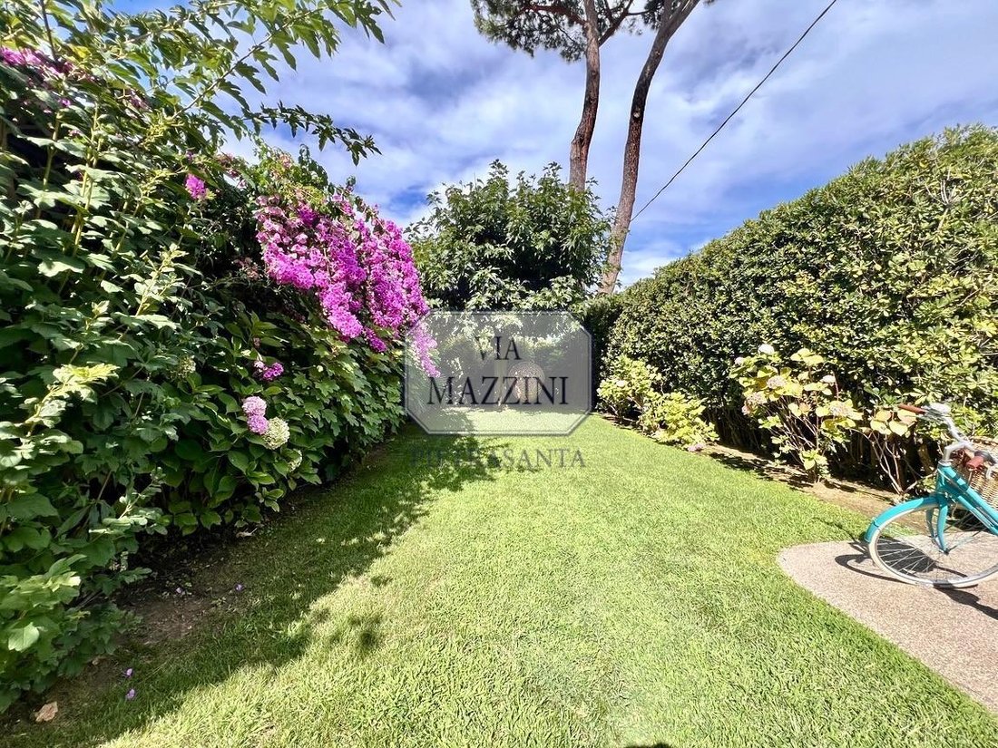 Country House in Vittoria Apuana, Forte dei Marmi, Tuscany 3 - 17294970