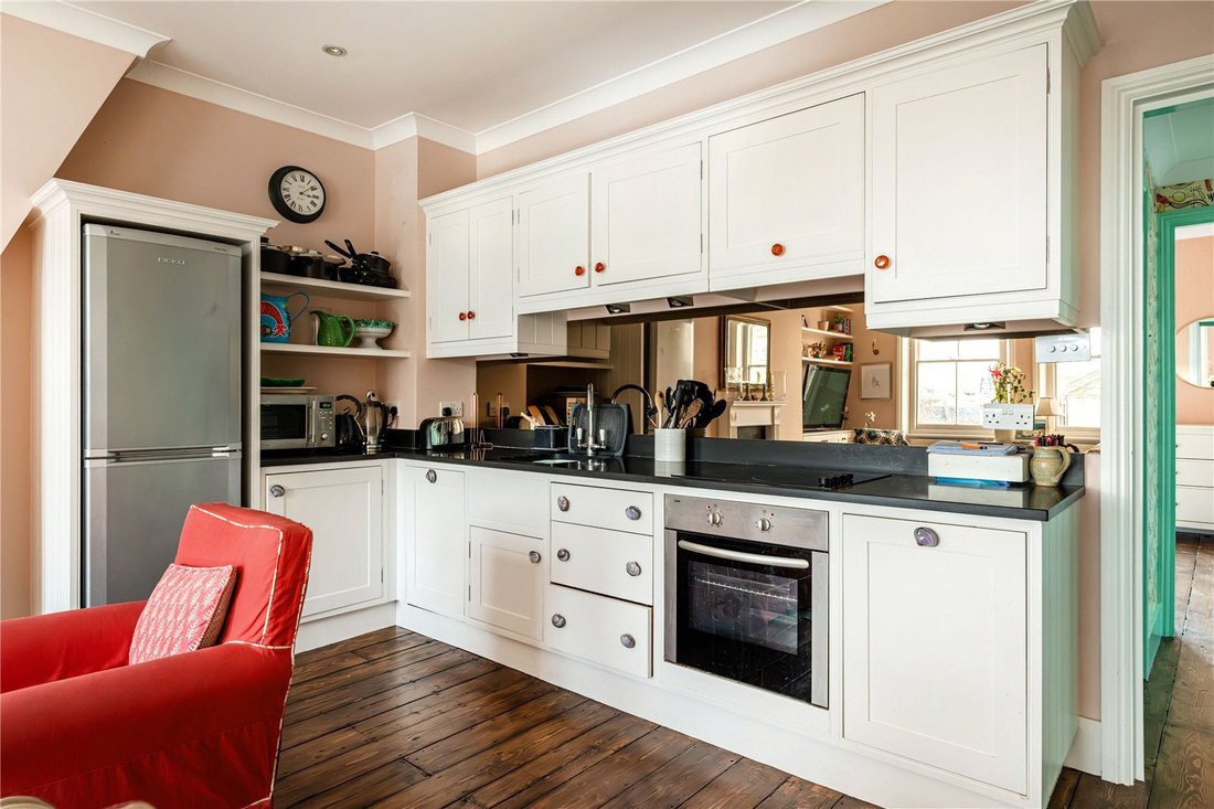 Apartment in Ladbroke Grove, Kensington And Chelsea, England 3 - 17298793