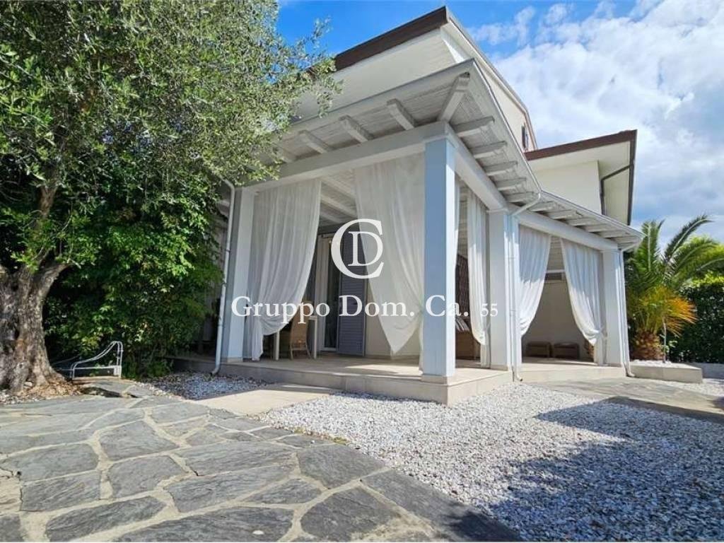 Country House in Center, Forte dei Marmi, Tuscany 1 - 17294356