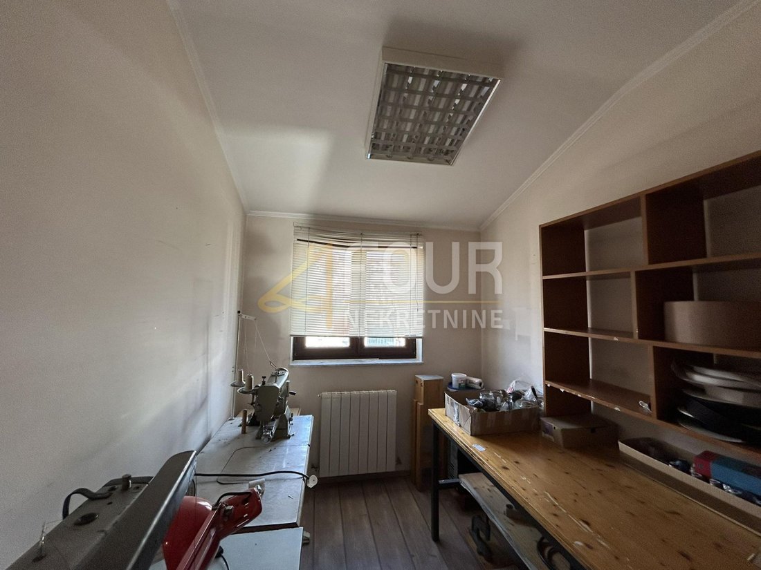 House in Mjesni odbor Zamet, Grad Rijeka, Primorje-Gorski Kotar County 5 - 17297808