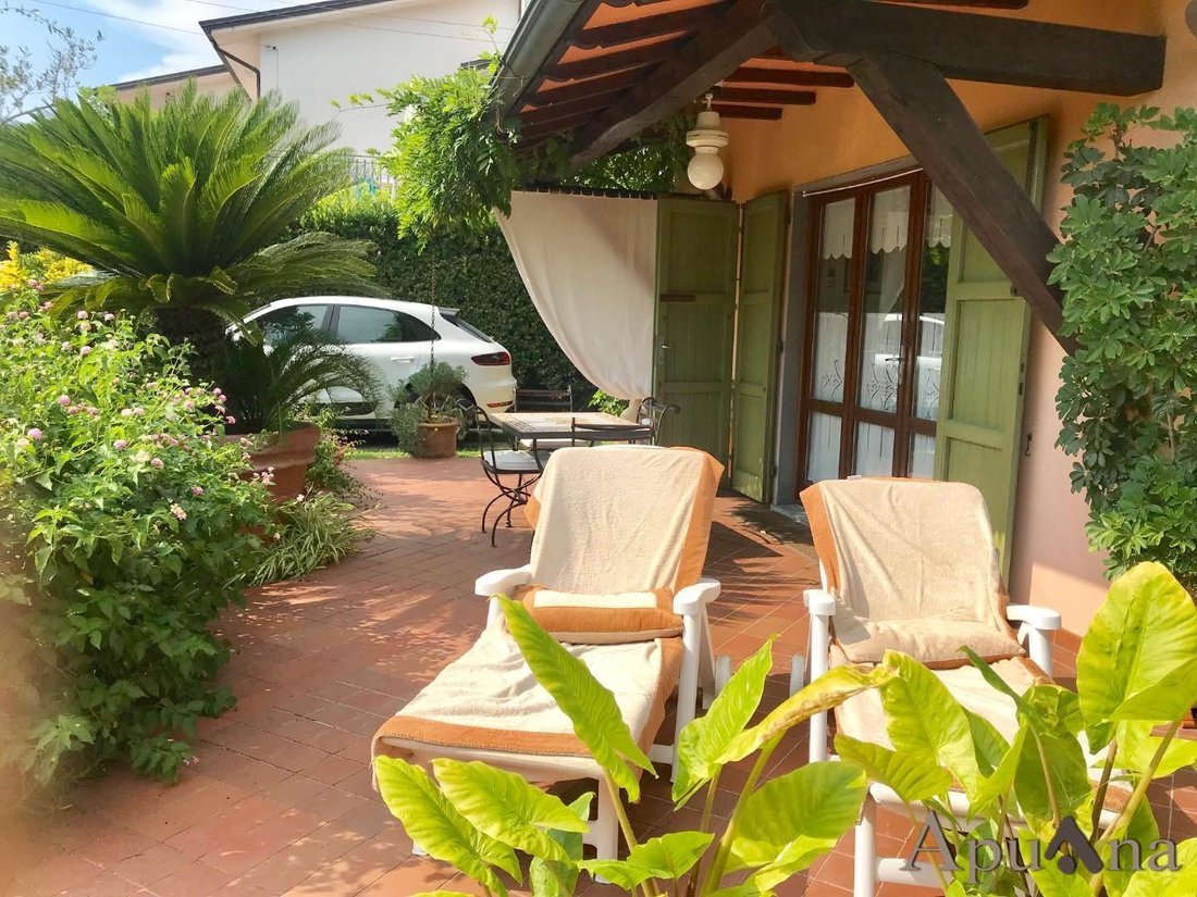 Villa in Cinquale, Montignoso, Tuscany 2 - 17294386