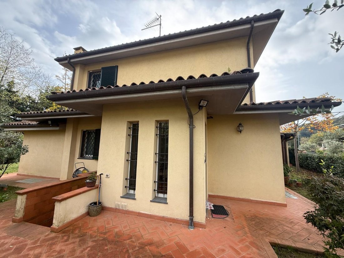 House in Romagnano, Massa, Tuscany 5 - 17294504