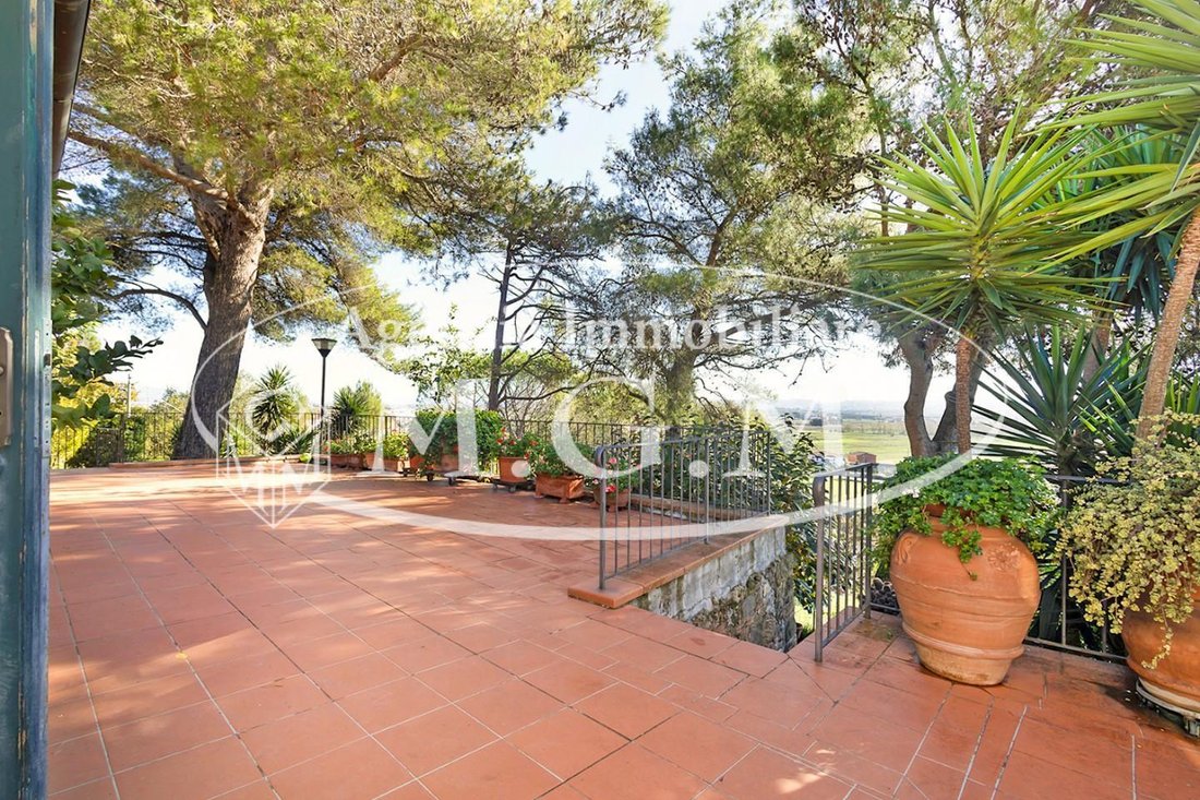 Villa in Montecalvoli, Tuscany, Italy 2 - 17294847