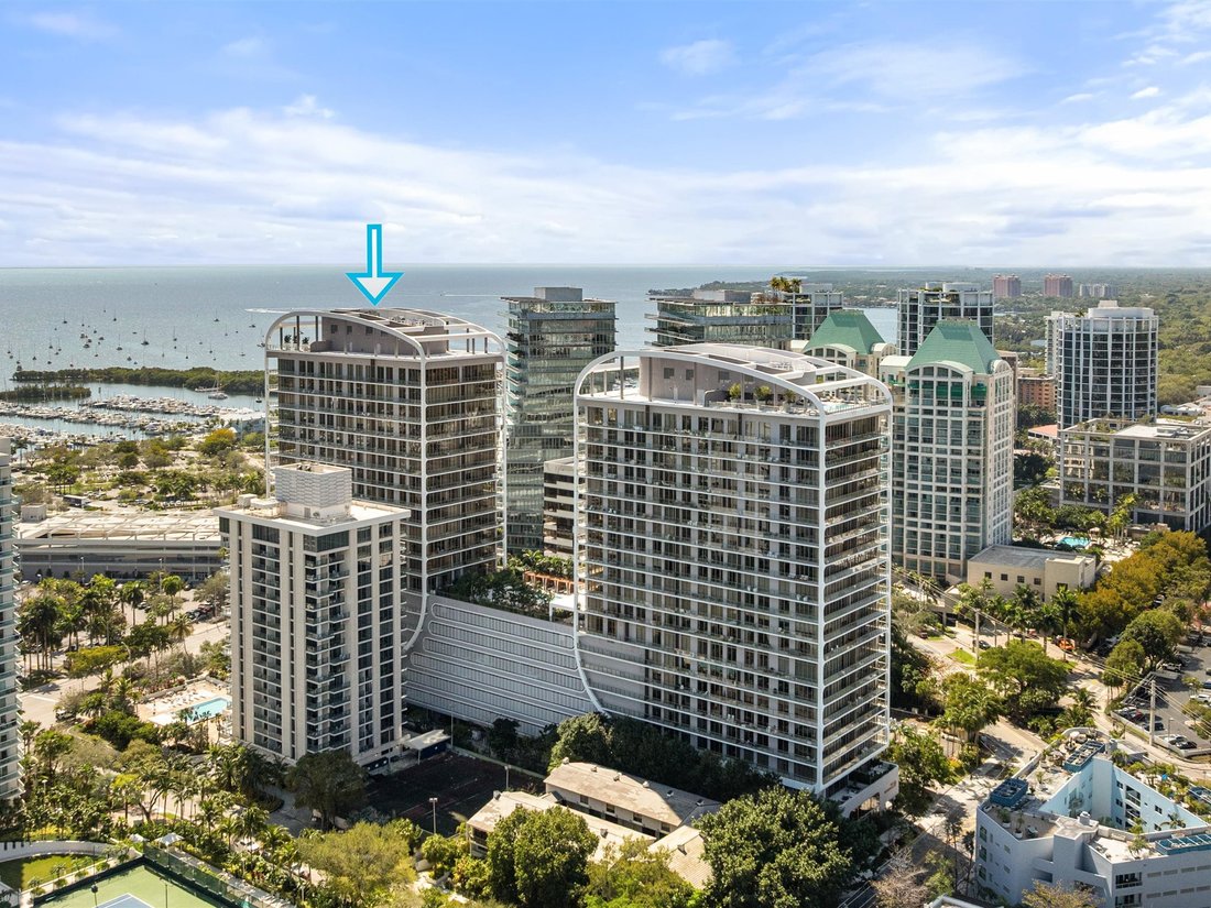 Condo in Miami, Florida, United States 3 - 17299569