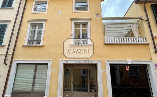 Apartment in Pietrasanta, Tuscany, Italy 1