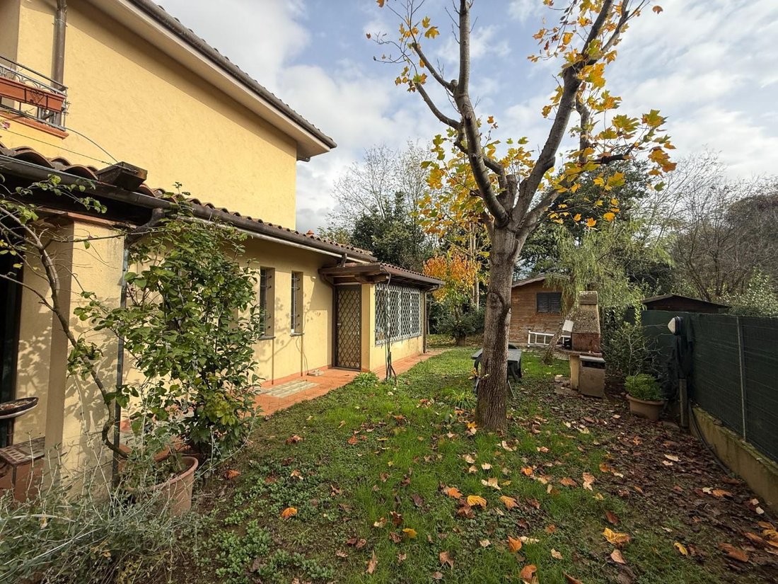 House in Romagnano, Massa, Tuscany 4 - 17294504