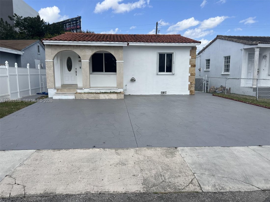 House in Miami, Florida, United States 1 - 17296303