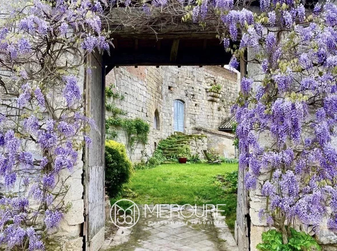 Exceptional Castle Panoramic Views And Historical Heritage