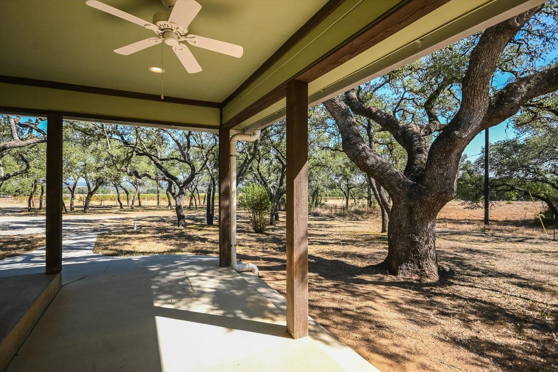 House in Johnson City, Texas, United States 4 - 17297337