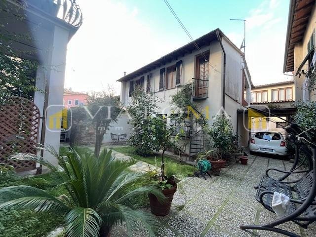 Apartment in Historic Center, Lucca, Tuscany 2 - 17294285
