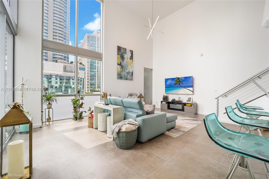 Condo in Miami, Florida, United States 3 - 17296330