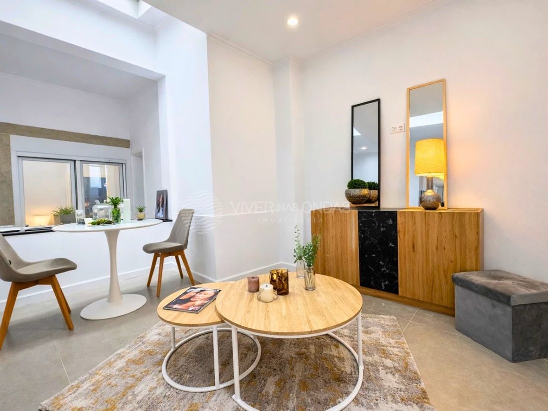 Apartment in Penha de Franca, Lisbon, Portugal 2 - 17295460