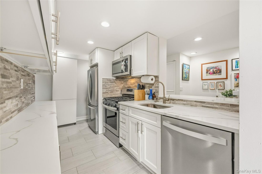 Condo in New York, New York, United States 5 - 17299067