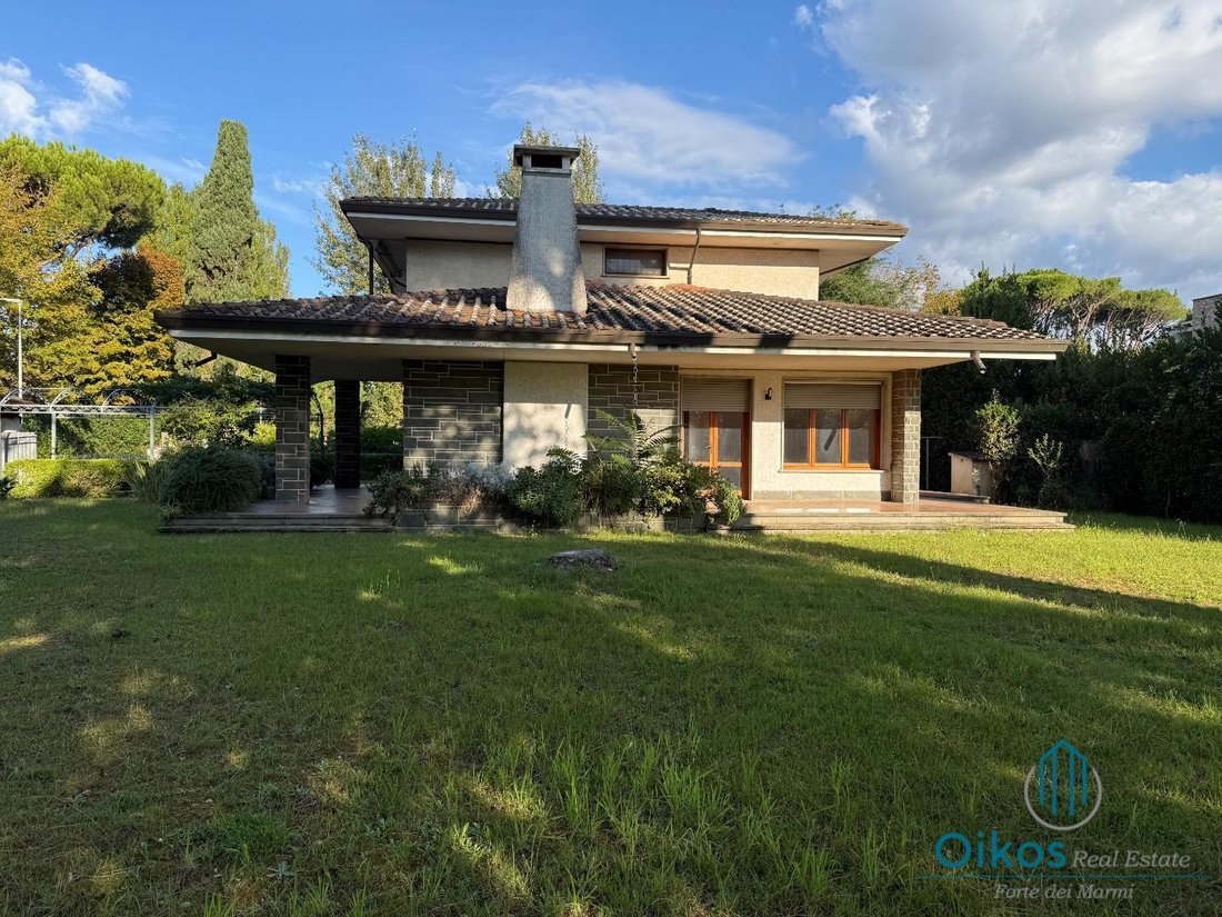 Villa in Center, Forte dei Marmi, Tuscany 2 - 17294672