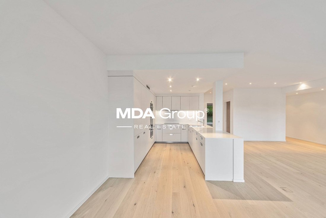 Apartment in Paradiso, Ticino, Switzerland 4 - 17298333