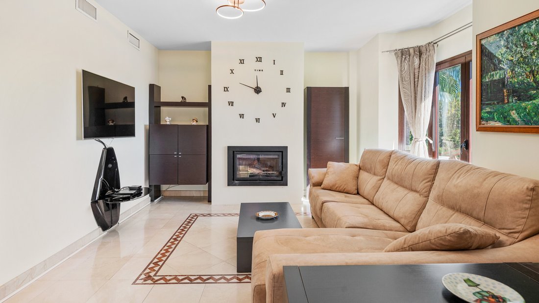 Villa in Elviria-Cabopino, Marbella, Spain 4 - 17297918