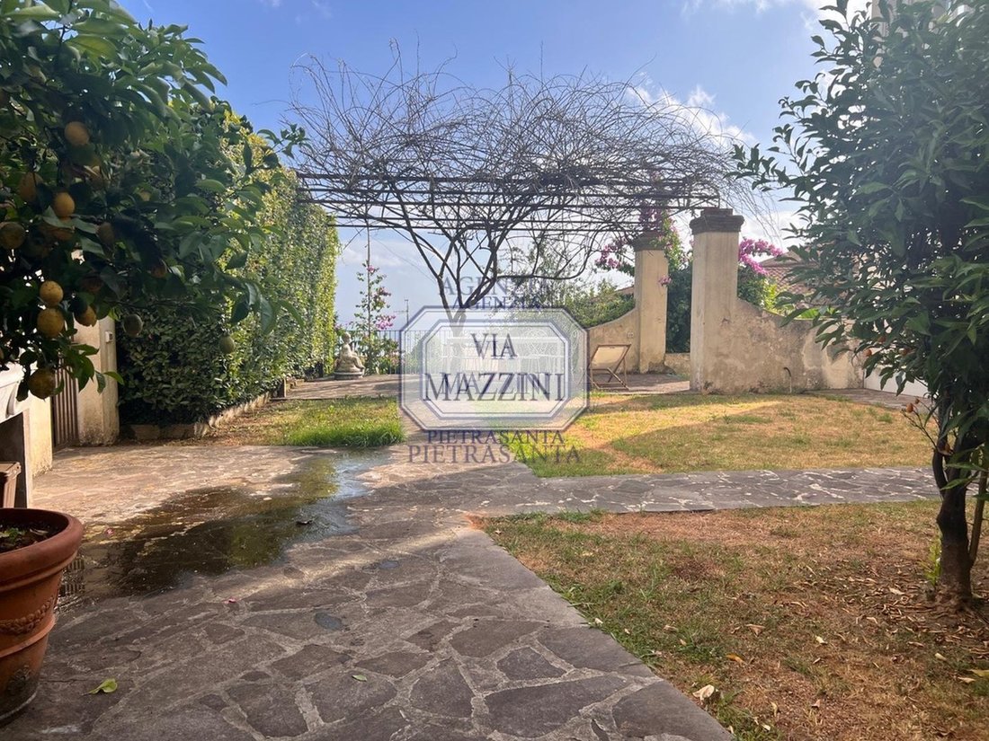 Country House in Capezzano Monte, Tuscany, Italy 4 - 17294798