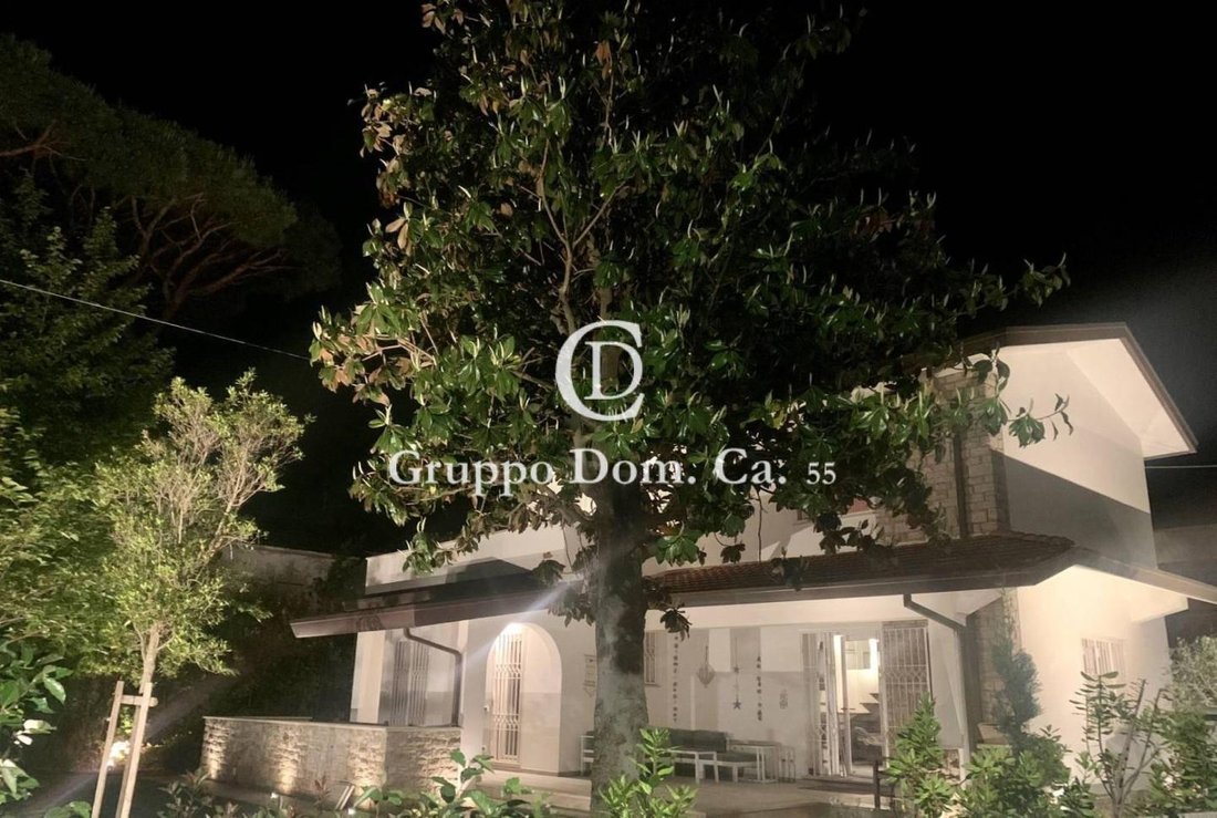 Villa in Vittoria Apuana, Forte dei Marmi, Tuscany 4 - 17294516