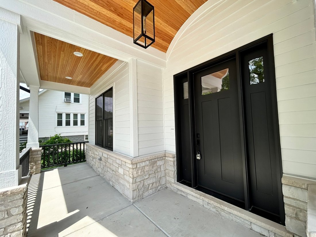 House in Elmhurst, Illinois, United States 2 - 16587710