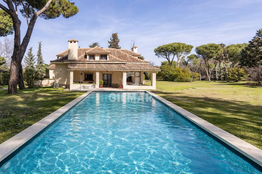 Villa in Somosaguas, Pozuelo de Alarcon, Comunidad de Madrid 1 - 17293133