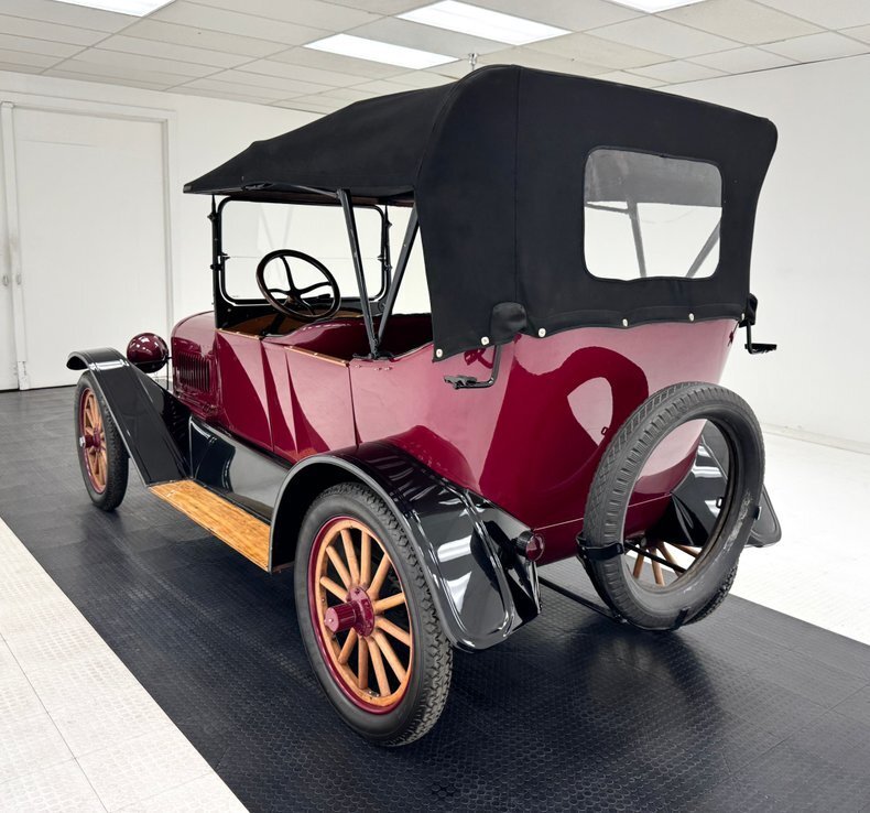Cabriolet in Morgantown, United States 5 - 13453976