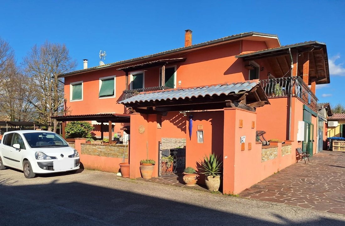 House in Camigliano, Capannori, Tuscany 1 - 17296703