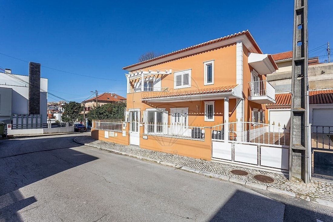 House in Pontinha e Famoes, Lisbon, Portugal 4 - 17299745