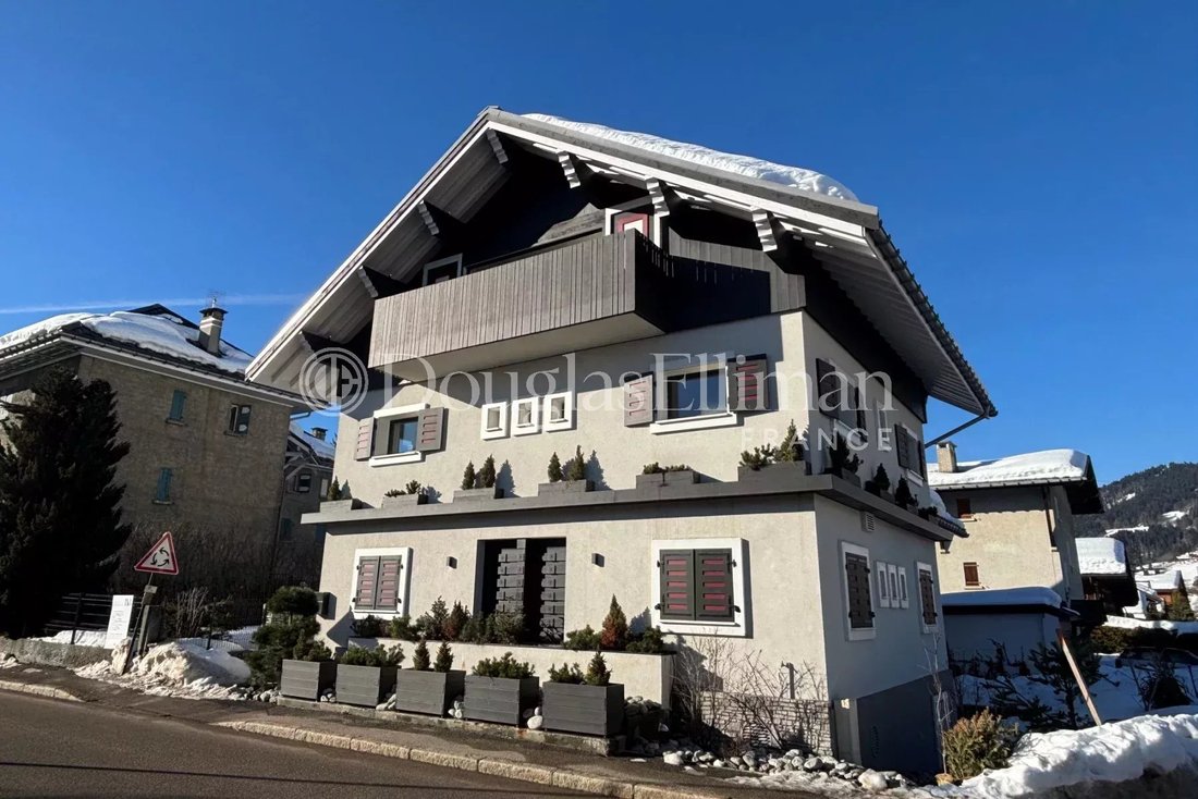 Chalet in Megève, Auvergne-Rhône-Alpes, France 1 - 17134240