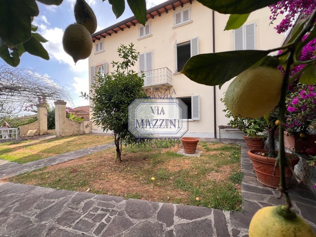 Country House in Capezzano Monte, Tuscany, Italy 2 - 17294798