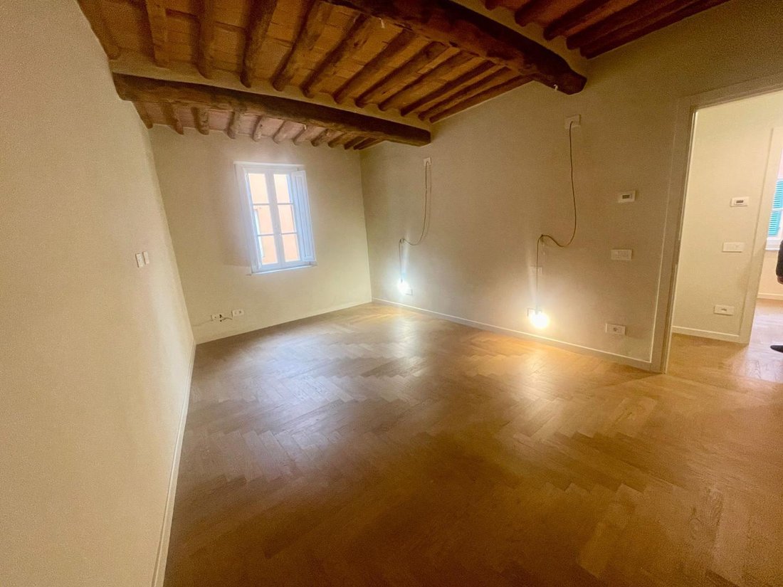 Apartment in Historic Center, Lucca, Tuscany 5 - 17294184