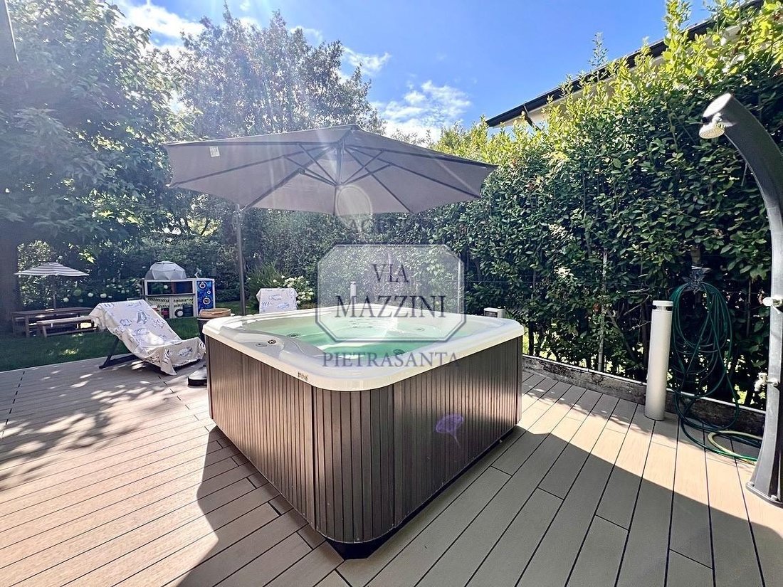 Country House in Vittoria Apuana, Forte dei Marmi, Tuscany 4 - 17294970