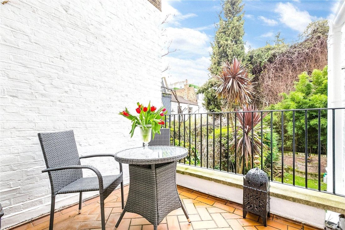 Apartment in Ladbroke Grove, Kensington And Chelsea, England 2 - 17298815