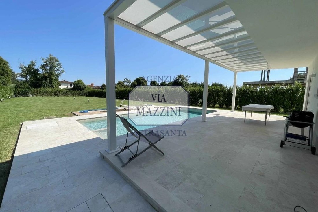 Villa in Pietrasanta, Tuscany, Italy 3 - 17294594