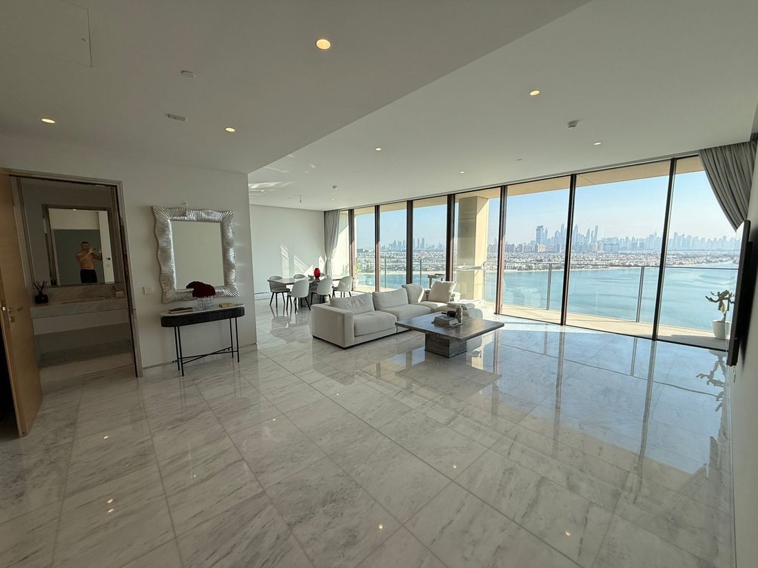 Apartment in Palm Jumeirah, Dubai, United Arab Emirates 1 - 17300740