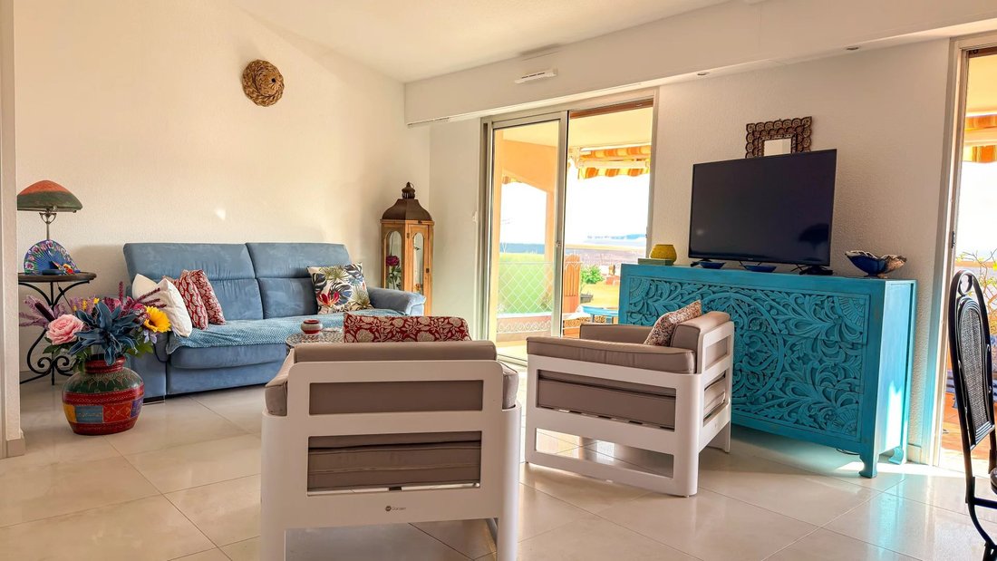 Apartment in Le Lavandou, Provence-Alpes-Côte d'Azur, France 4 - 17300128