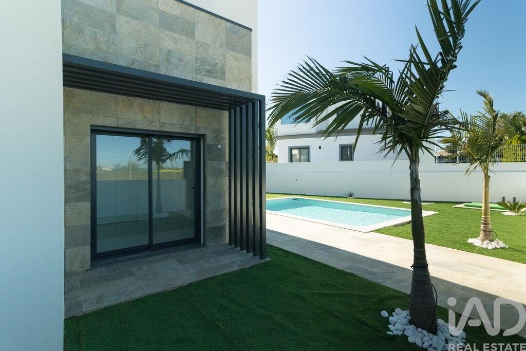 Townhouse in Armacao de Pera, Algarve, Portugal 3 - 16829263