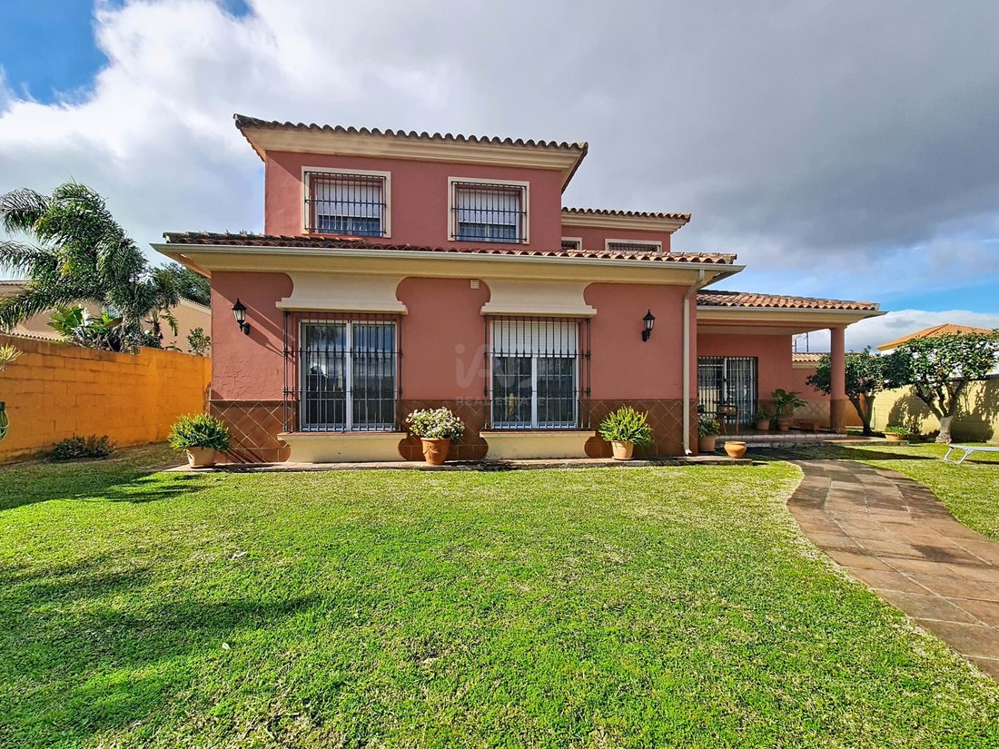 Chalet in Algeciras, Andalusia, Spain 1 - 17300730
