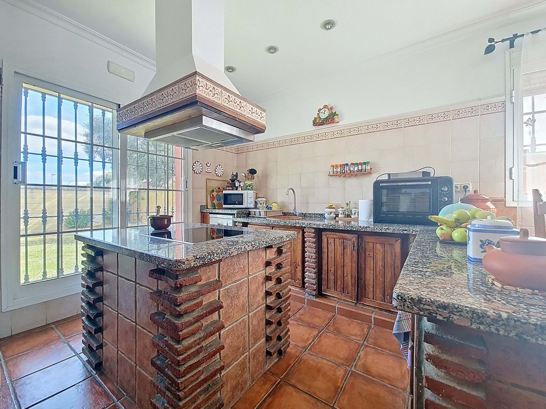Chalet in Algeciras, Andalusia, Spain 4 - 17300730
