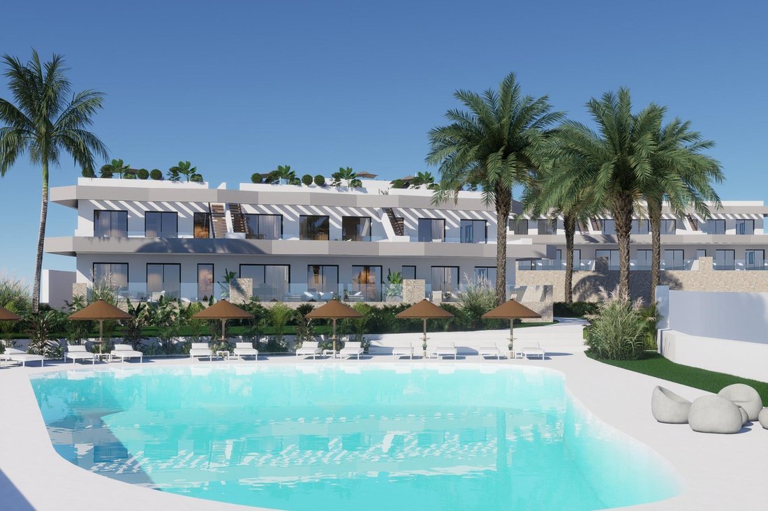 Bungalow in Finestrat, Valencian Community, Spain 1 - 17300665
