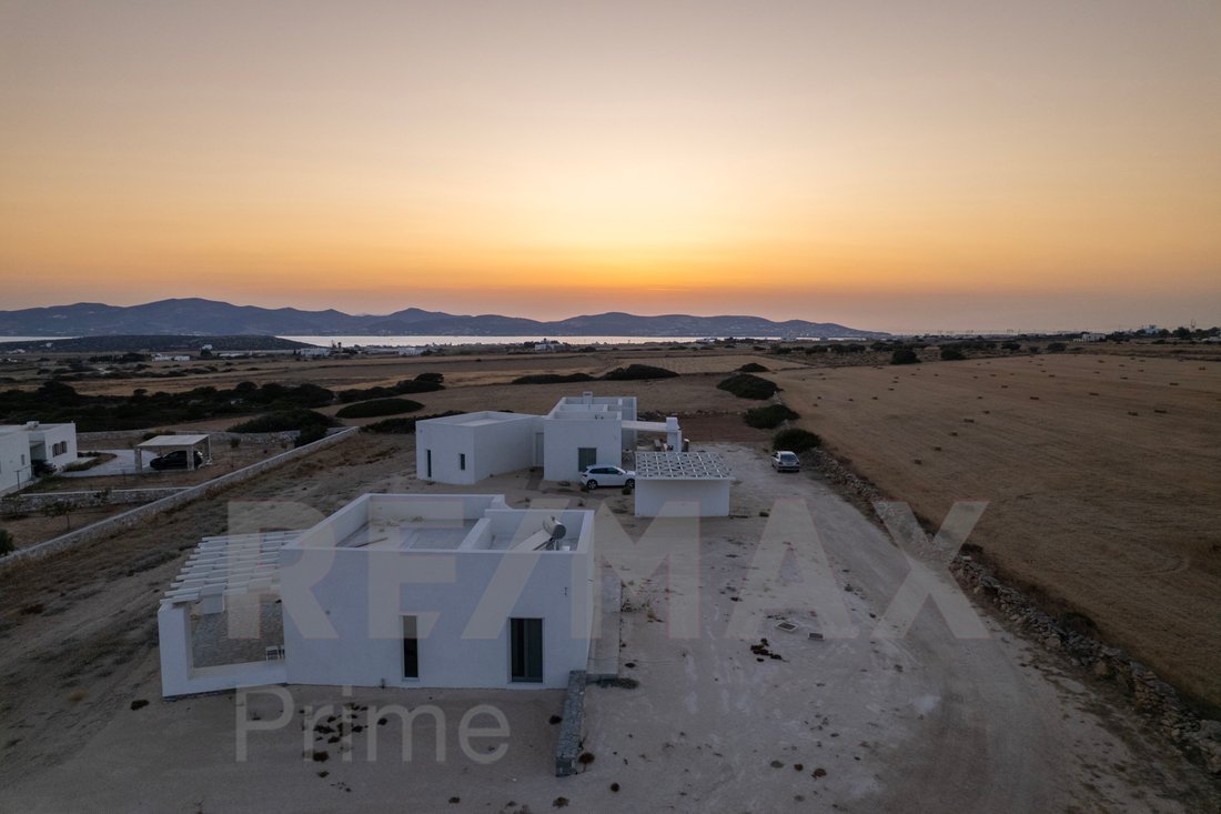 House in Paros, Aegean, Greece 1 - 16117597
