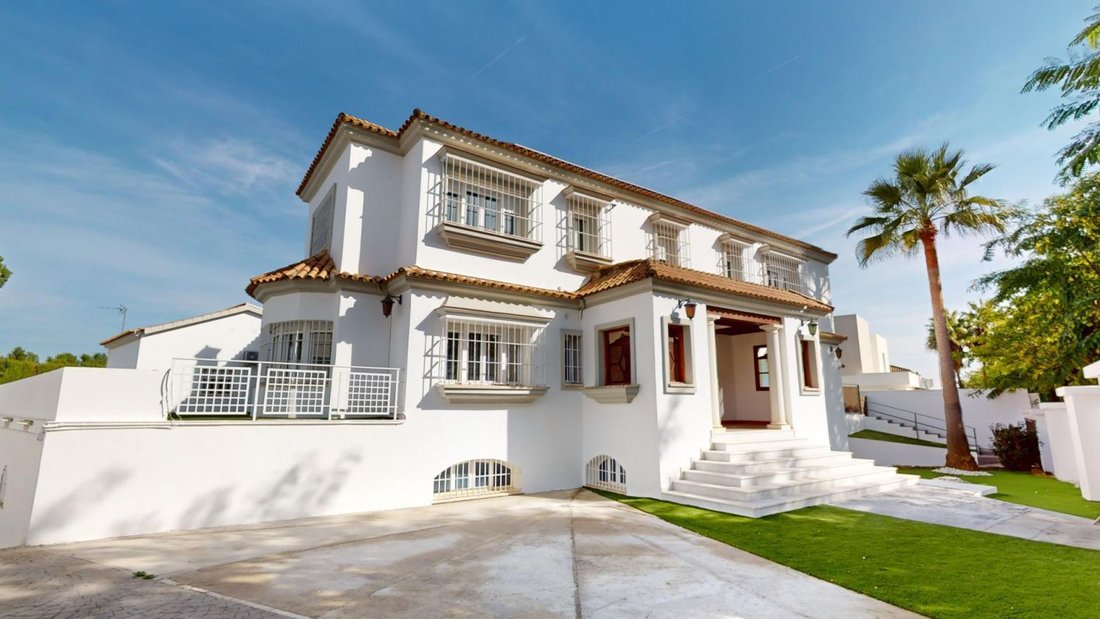 Chalet in Bormujos, Andalusia, Spain 3 - 14810230