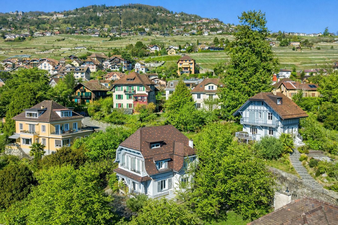 Charming Turn Of The Century Property In A Quiet Location In Corseaux