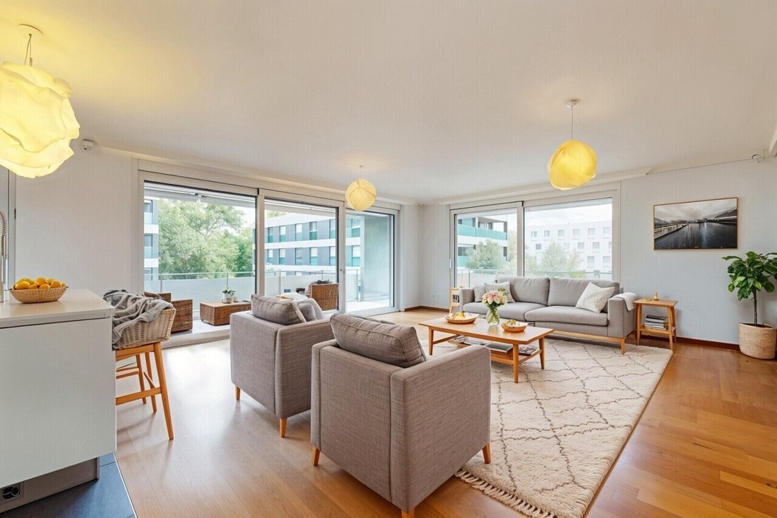 Beautiful 5.5 Room Turnkey, Apartment, Green Setting, Cologny