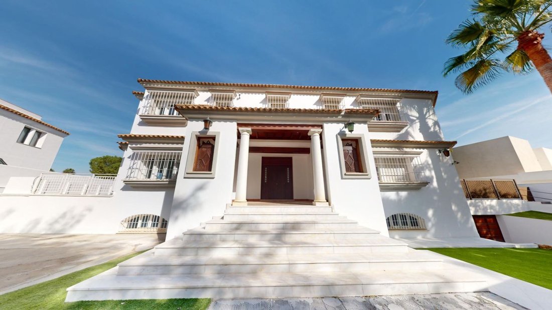 Chalet in Bormujos, Andalusia, Spain 4 - 14810230