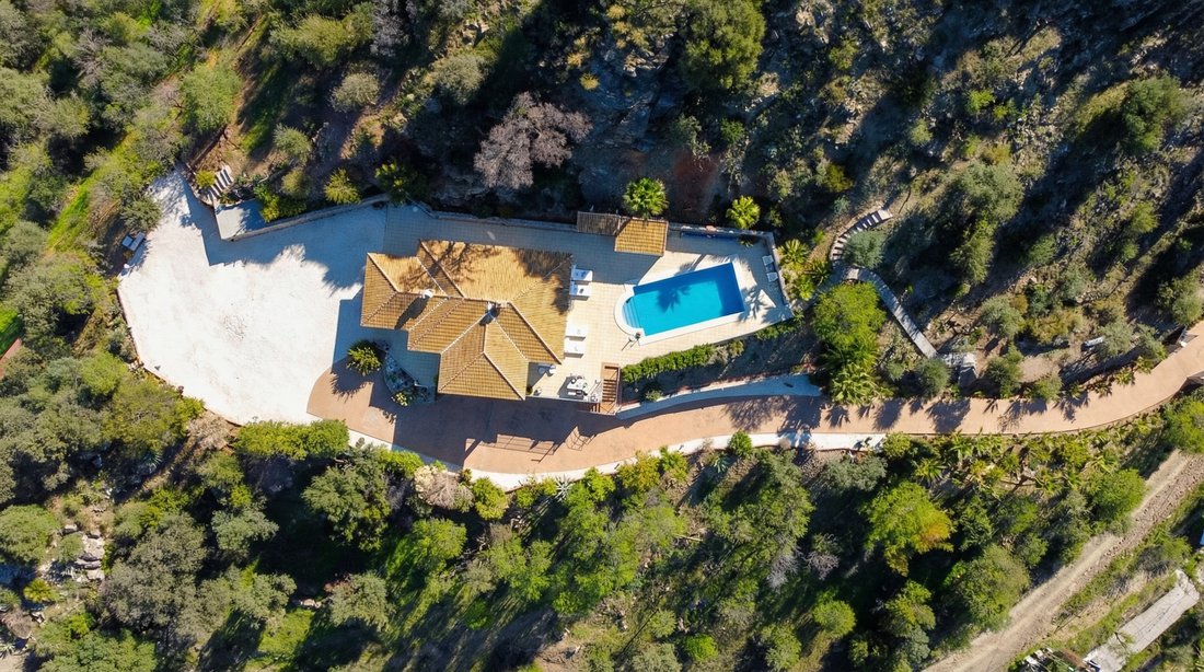 Villa in Guaro, Andalusia, Spain 2 - 17300913