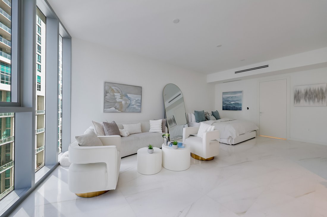 Condo in Miami, Florida, United States 4 - 17300902
