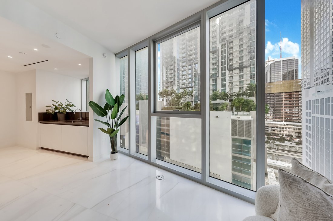Condo in Miami, Florida, United States 5 - 17300902