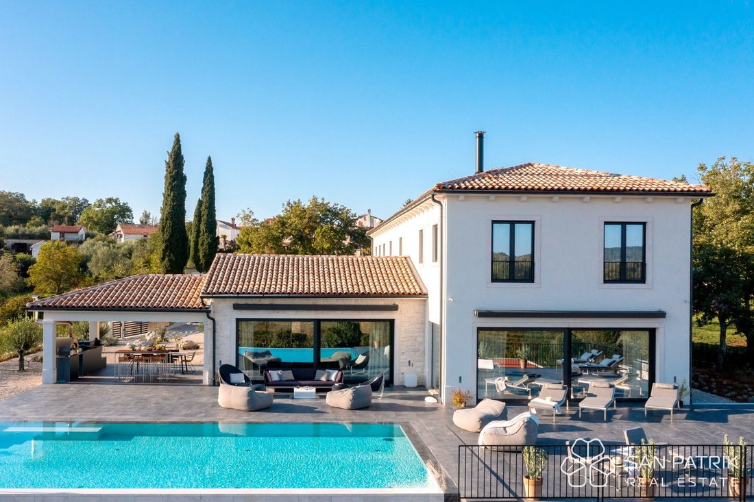 Villa in Karojba, Istria County, Croatia 2 - 17300984