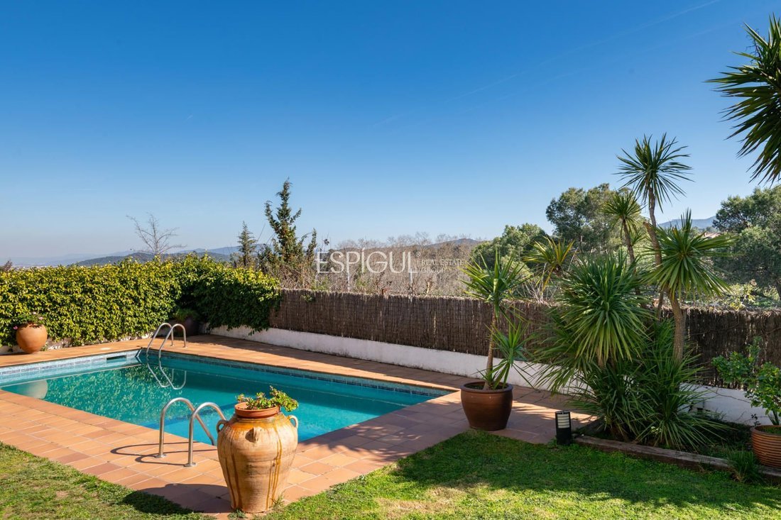 Villa in Sant Cugat del Valles, Catalonia, Spain 2 - 17301169