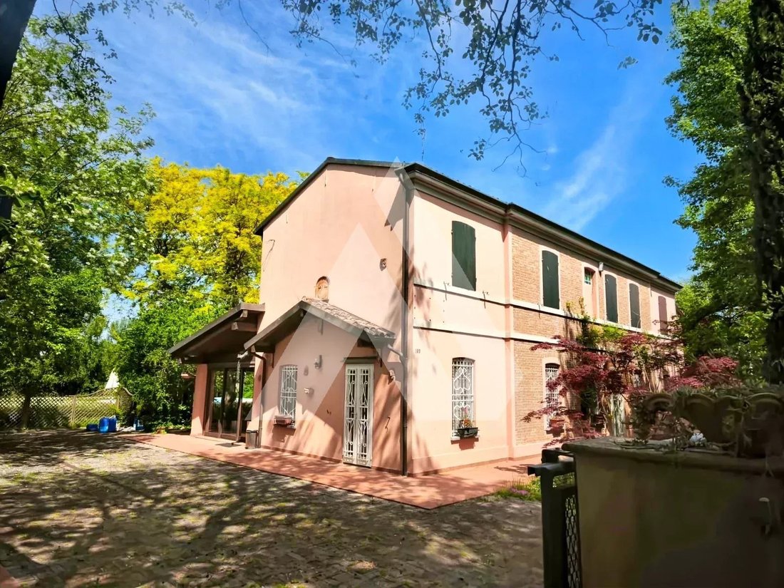 Villa à Villafranca - Roncadello, Forlì, Émilie-Romagne 1 - 16562231